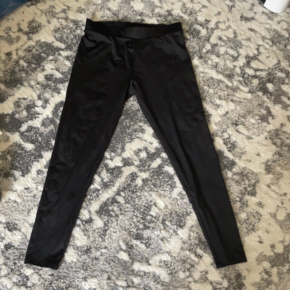 bombshell head turner
 retro vintage 90s y2k look - Picture 3 of 4